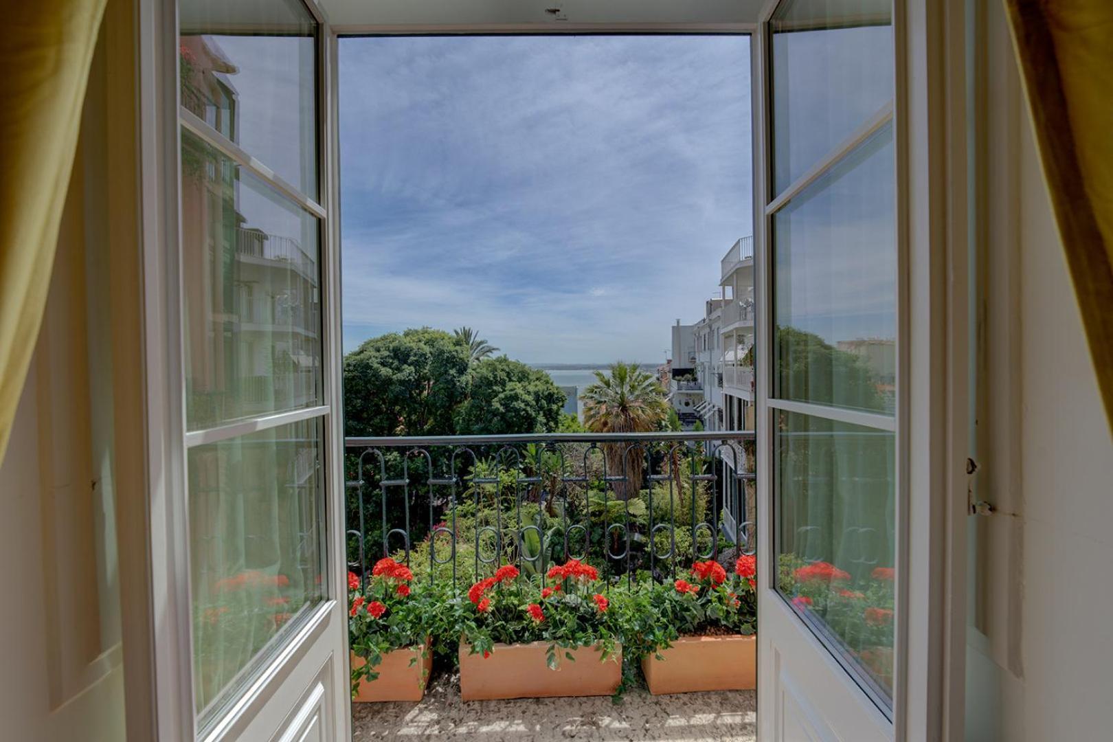 Flores 105 Lisboa Εξωτερικό φωτογραφία
